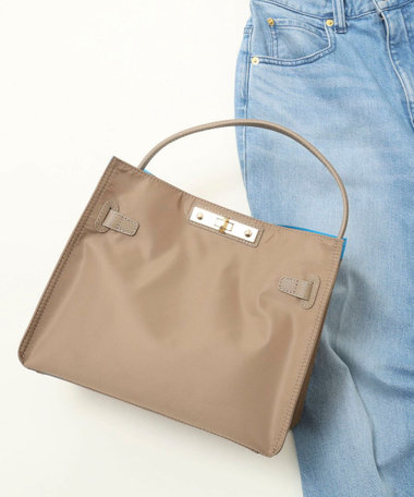 HINERIナイロンスクエアバッグM