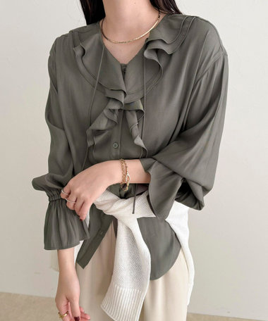 ボリュームフリル前開きブラウス