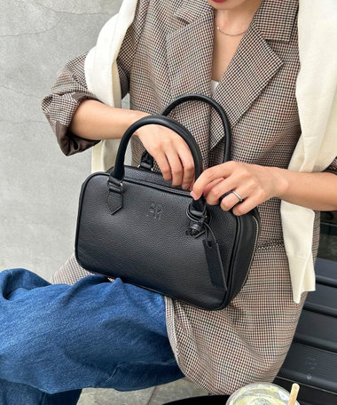 レザースクエアボストンバック