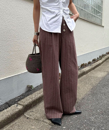 ストライプセミワイドタックパンツ