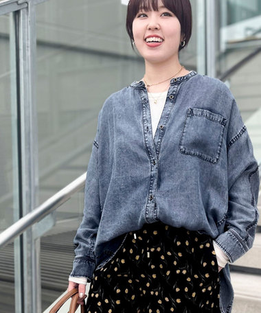 パウダーデニムドルマンシャツ