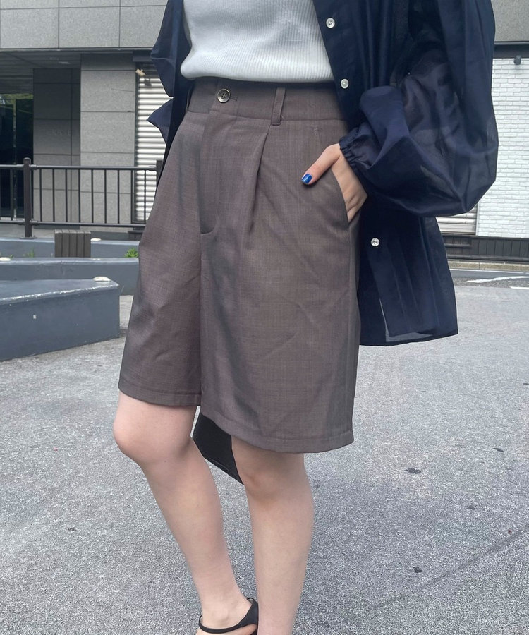タックハーフパンツ(4-0021-3-29-008)|fredy emue(フレディ タックハーフパンツ(4-0021-3-29-008)|fredy emue(フレディ