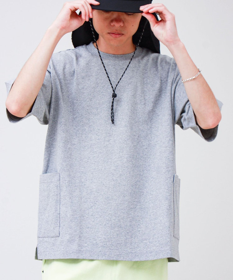 バックステッチ サイドポケット クルーネックTシャツ
