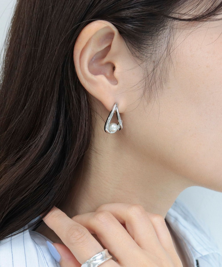 e.m. シルバーピアス　Peace しずくメタル1パールピアス（5-0534-4-31-103）｜fredy emue