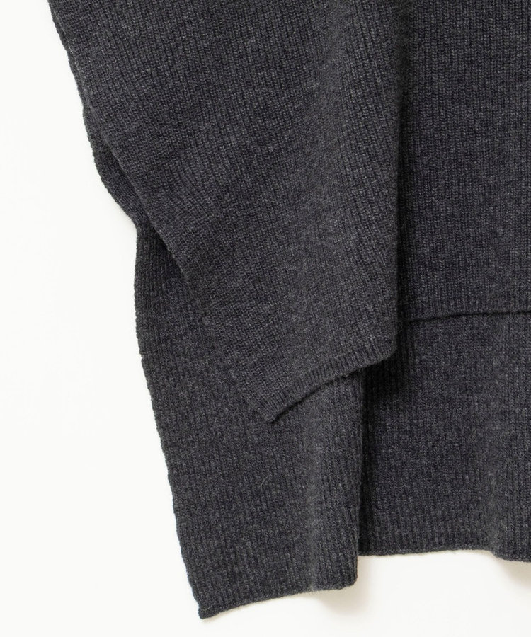 【MAQWEL/マクウェル】Vネックニットポンチョ