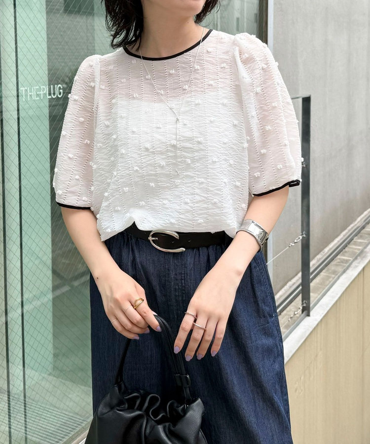 【新色追加】《大人気ブラウスの半袖バージョン》バック釦配色パイピング半袖ブラウス