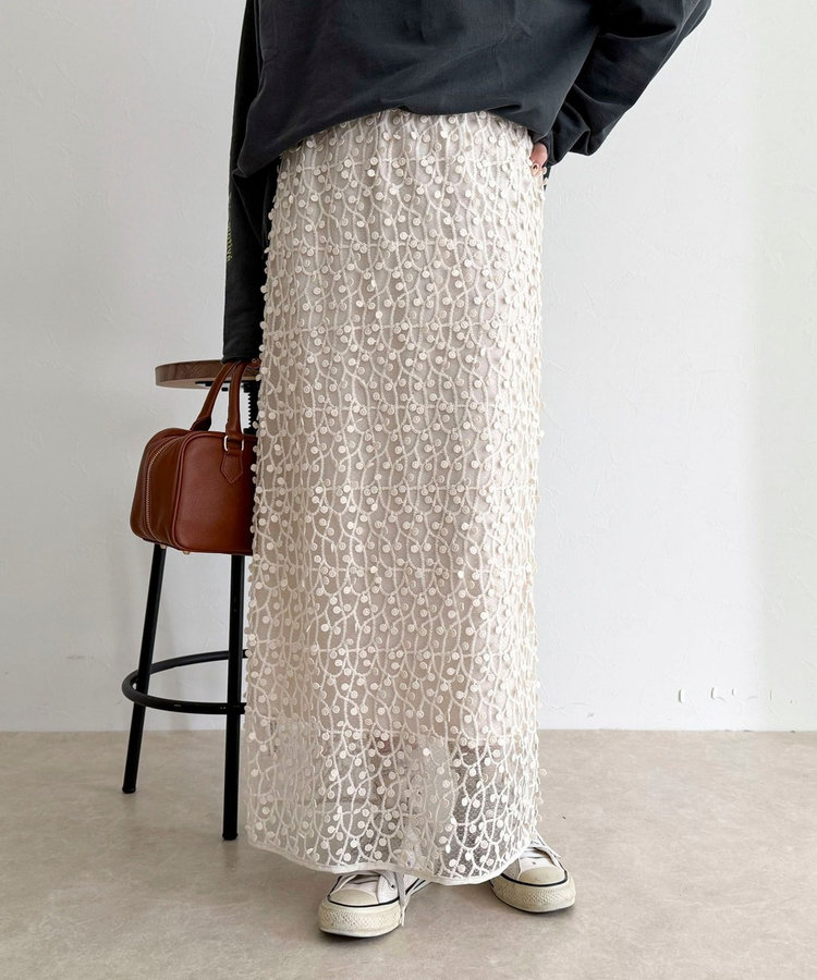 ［WEB限定 SPECIAL SALE！］《セットアップ対応》フォーカスドット刺繍スカート
