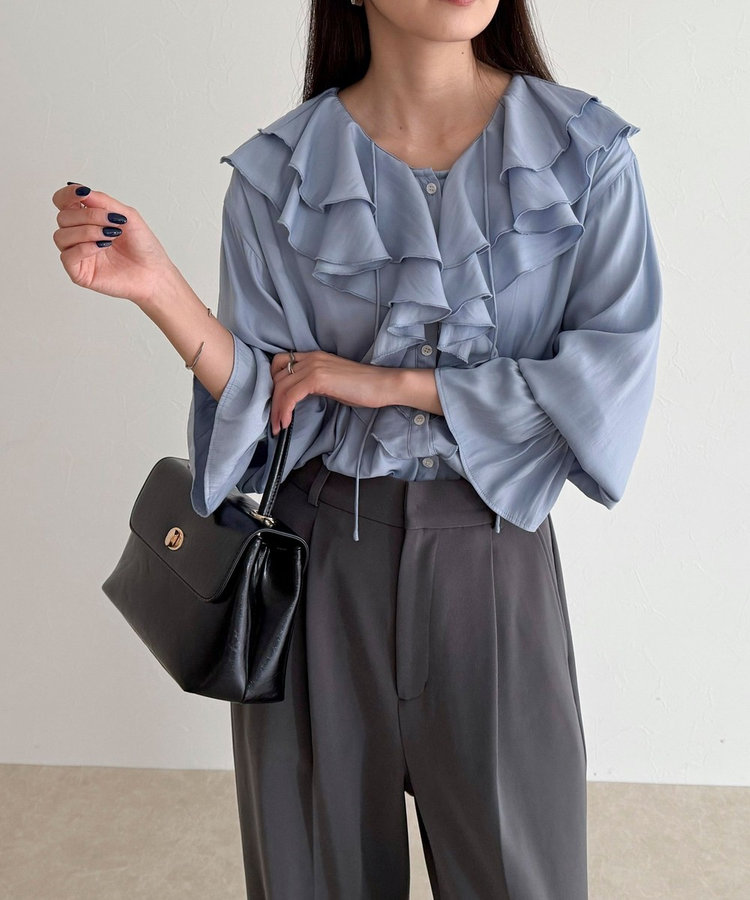 ボリュームフリル前開きブラウス（5-0021-5-21-008）｜fredy emue