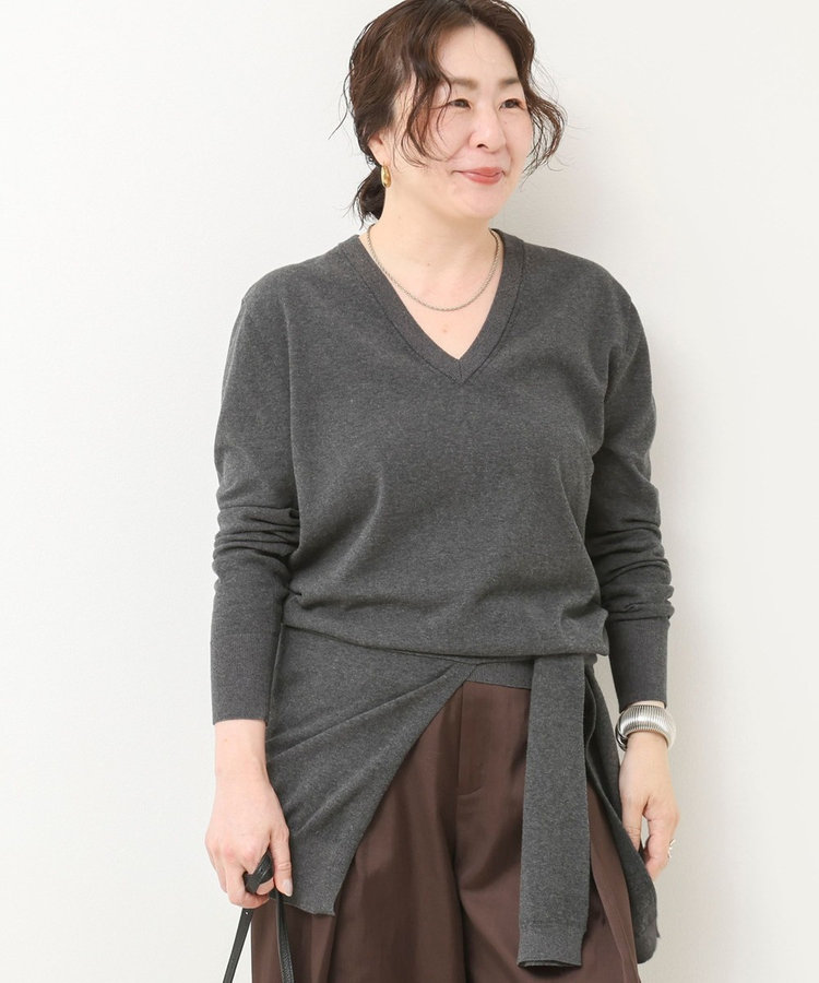 【 SHOP PRESS二見別注カラー】レイヤードピース付きVネックプルオーバー