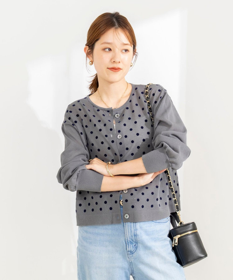 《手洗い可能》フロッキードットプリントクルーネックカーディガン