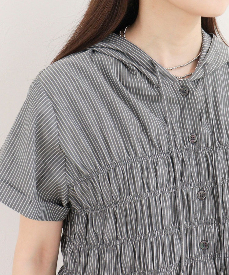 ［WEB限定 SPECIAL SALE！］シャーリングフーディシャツブラウス