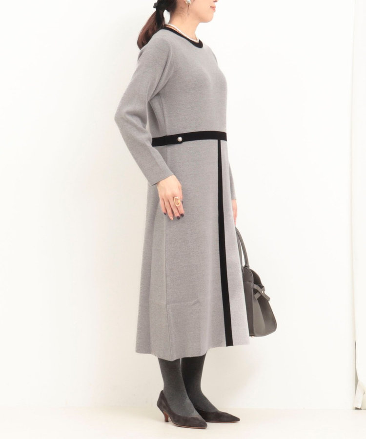 アトリエまりこ　ニットワンピース アトリエまりこニットワンピース （エプロン付き）