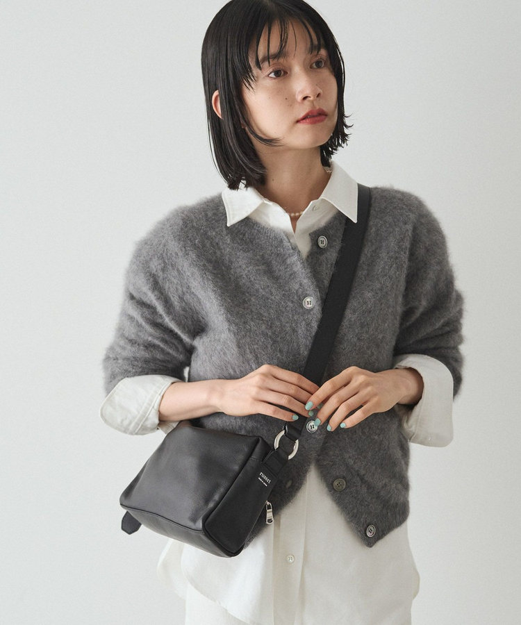 レザースクエアショルダーバッグ(CE-1575)（RUZ1052122A0002）｜russet