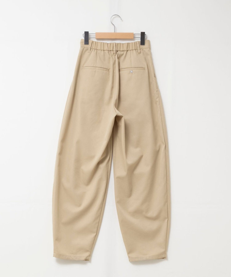 ウォッシャブルタックバレルチノパンツ
