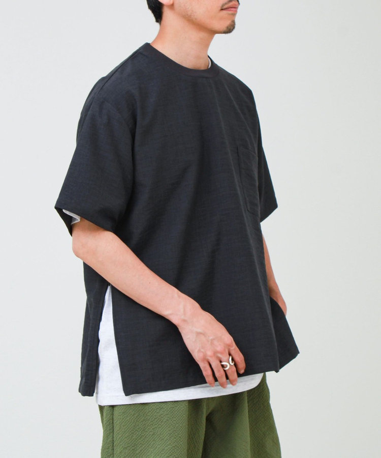 【布帛ライクできれい見え】麻混サイドジップTシャツ