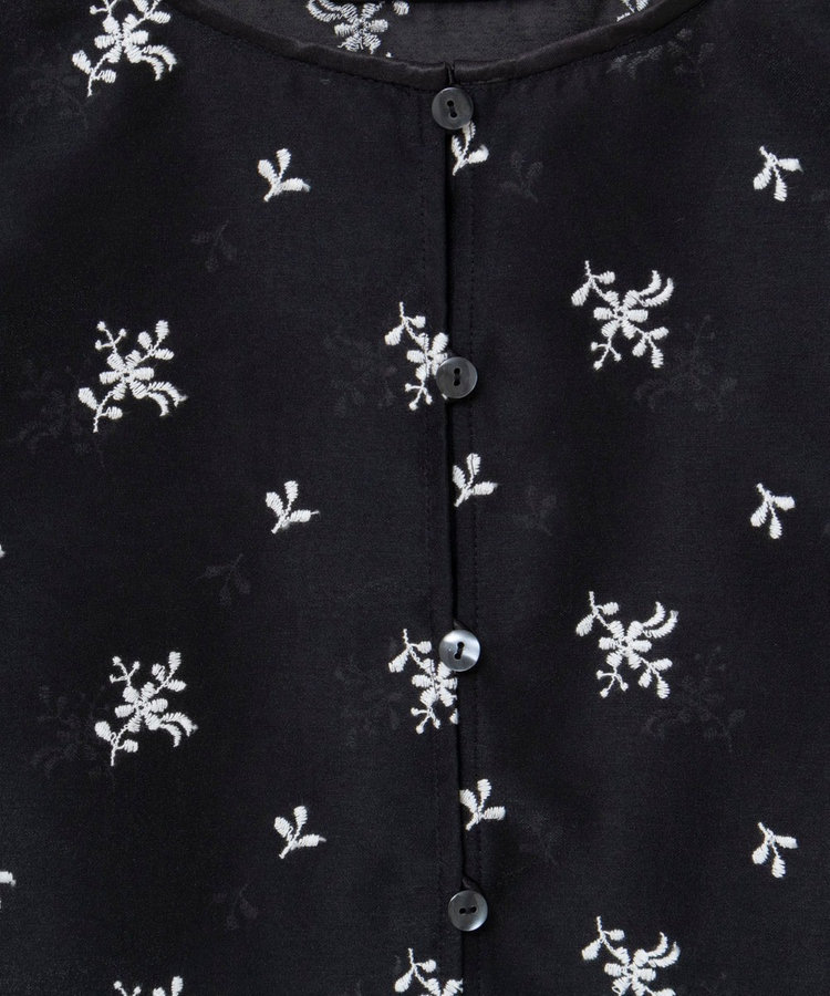 ウォッシャブルオーガンジー刺繍パフスリーブ2WAYブラウス