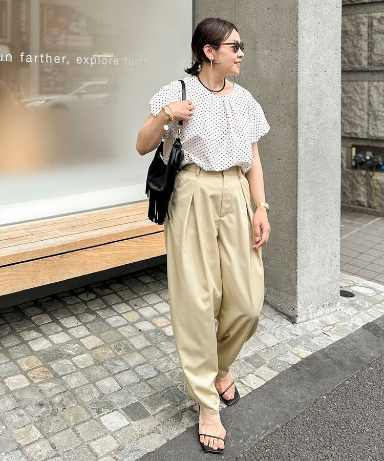 ウォッシャブルタックバレルチノパンツ