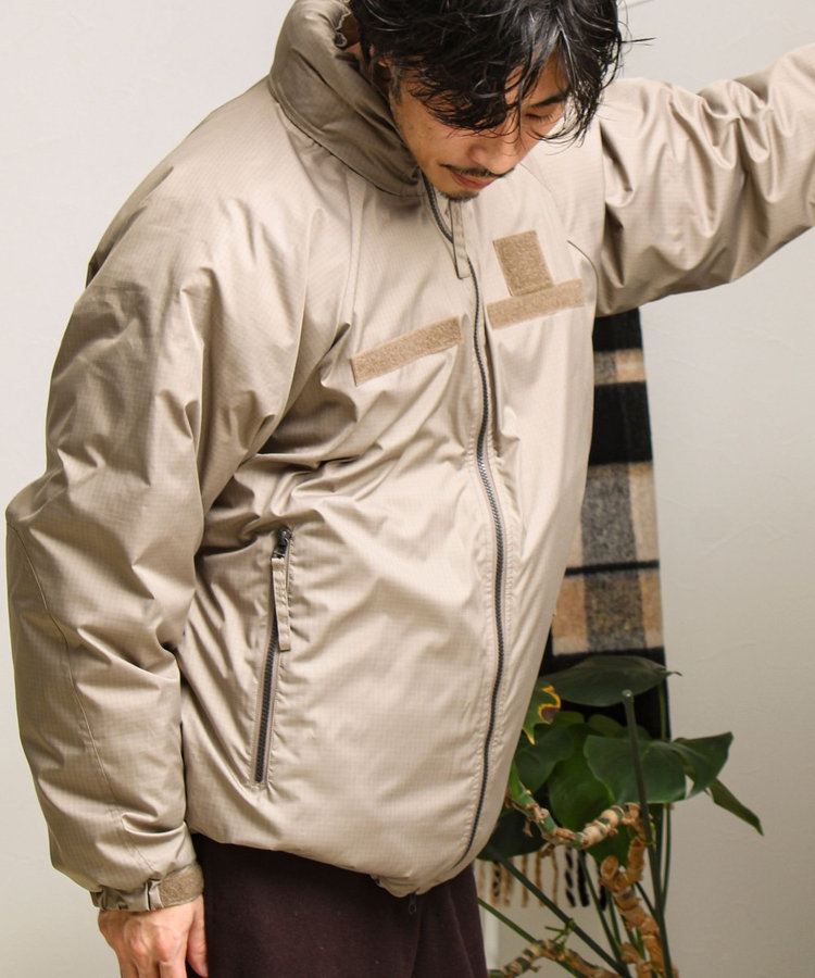 TAION別注 ミリタリー レベル7 高機能 ダウンジャケット カーキ M TAION（タイオン）の「【TAION/タイオン】GLOSTER別注 MILITALY LEVEL7