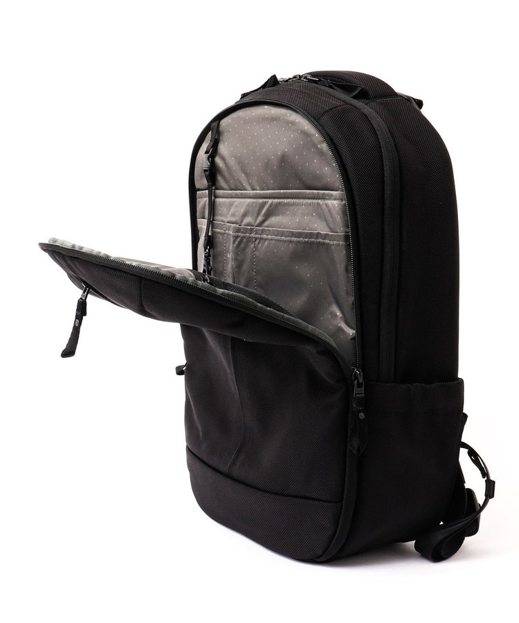 【Incase/インケース】Tracks Backpack 18L