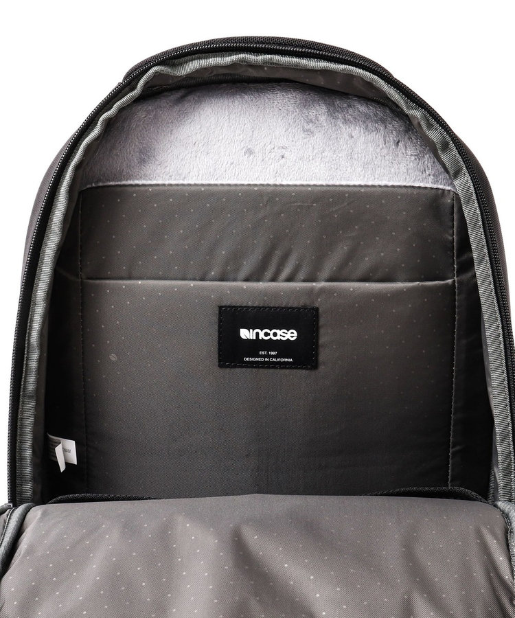 【Incase/インケース】Tracks Backpack 18L