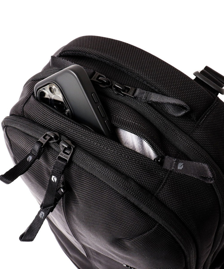 【Incase/インケース】Tracks Backpack 18L