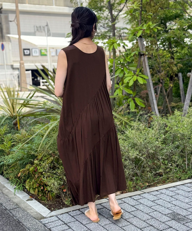 麻調シアースパンバイヤスワンピース
