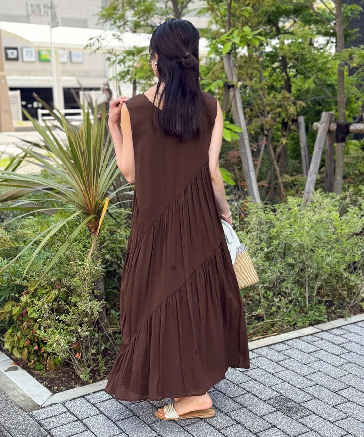 麻調シアースパンバイヤスワンピース
