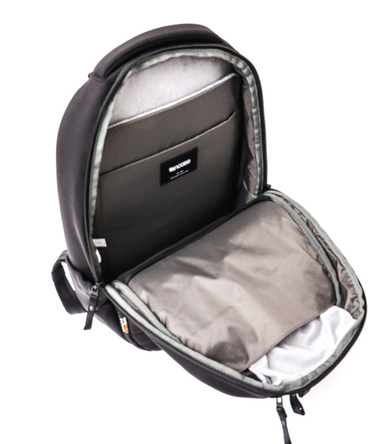 【Incase/インケース】Tracks Backpack 18L