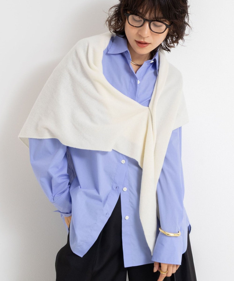 《手洗い可能》カシミヤ混三角ストール