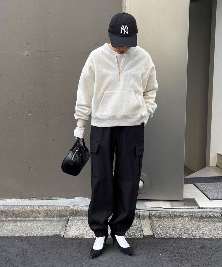 ショート丈ハーフジップスウェット