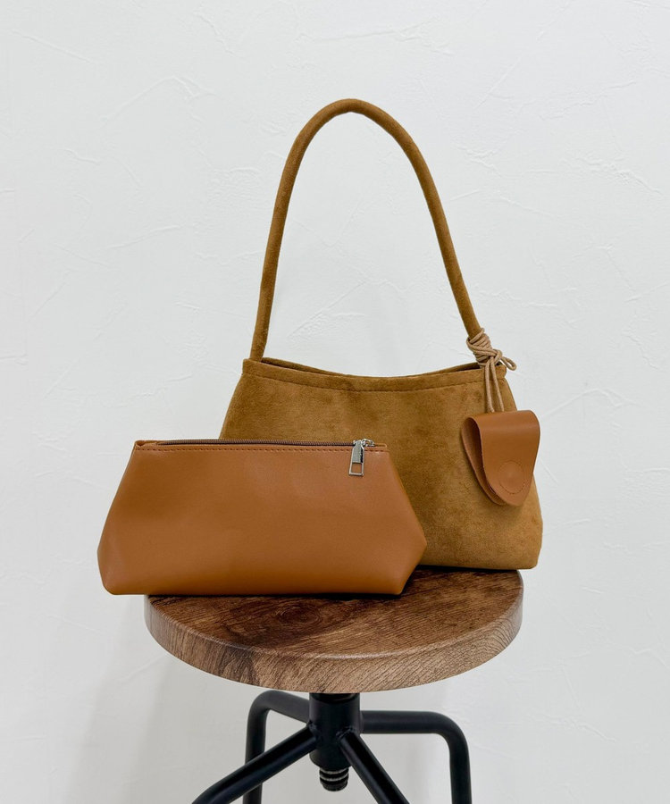 【WEB限定 GW SPECIAL PRICE】ホルダーチャーム付きワンハンドルバッグ