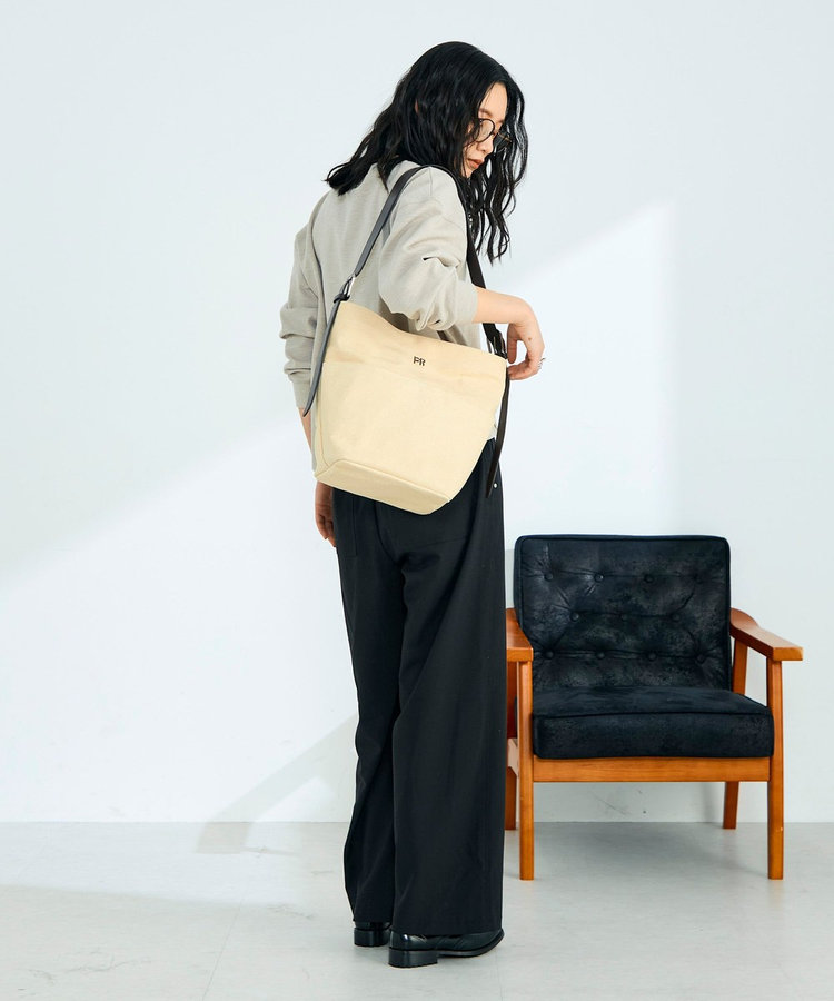 【WEB限定 GW SPECIAL PRICE】FRレザーワンショルバッグ