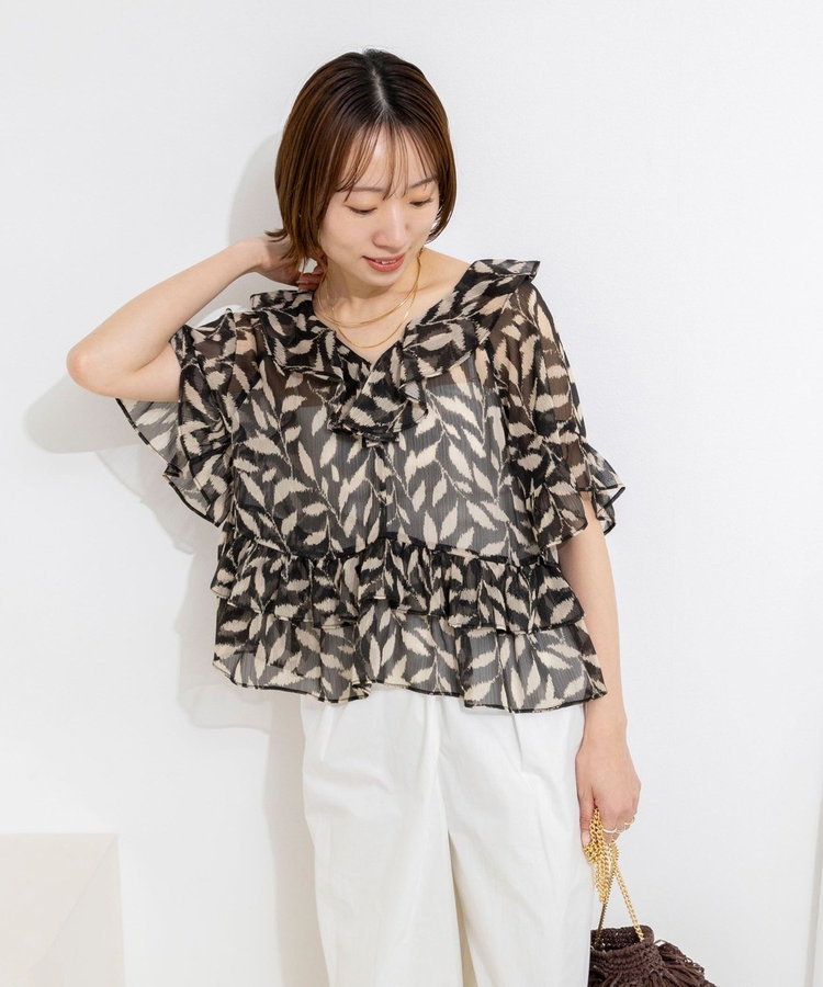 【Import Fabric】ウォッシャブル楊柳リーフ柄フリルブラウス