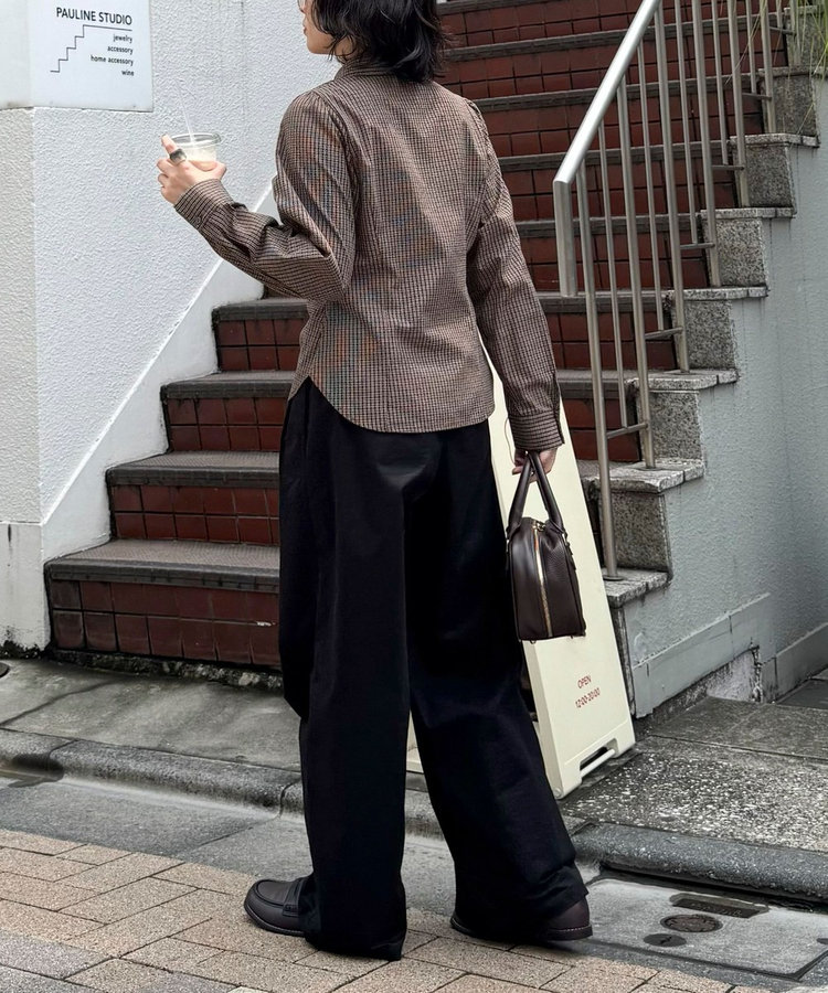 【WEB限定カラーあり】フロントギャザーコンパクトシャツ