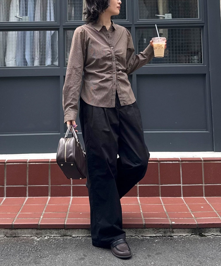 【WEB限定カラーあり】フロントギャザーコンパクトシャツ
