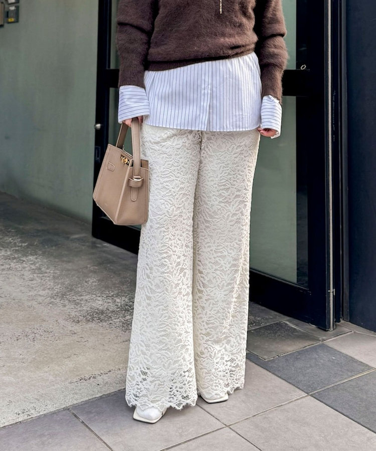 モールレースセミフレアパンツ