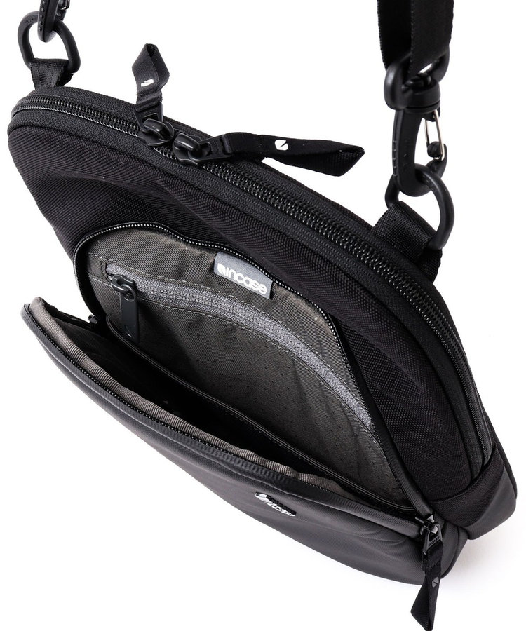 【Incase/インケース】A.R.C.Crossbody Bag
