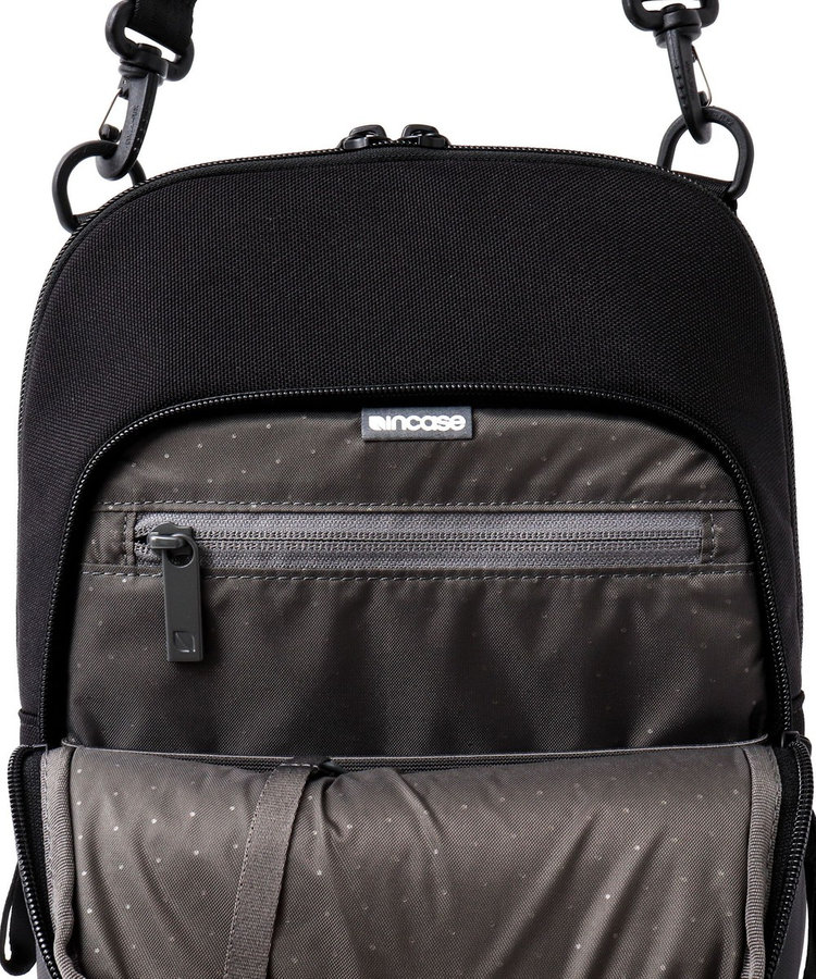 【Incase/インケース】A.R.C.Crossbody Bag