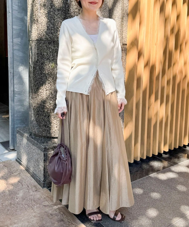 《手洗い可能》レース付きリブVネックカーディガン