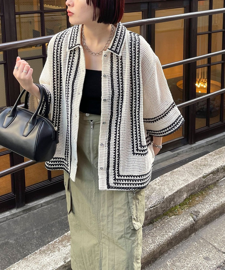 コットンレース刺繍シャツ