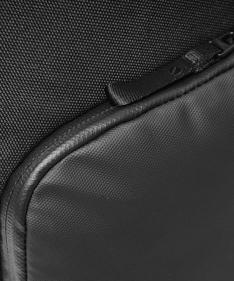 【Incase/インケース】A.R.C.Crossbody Bag