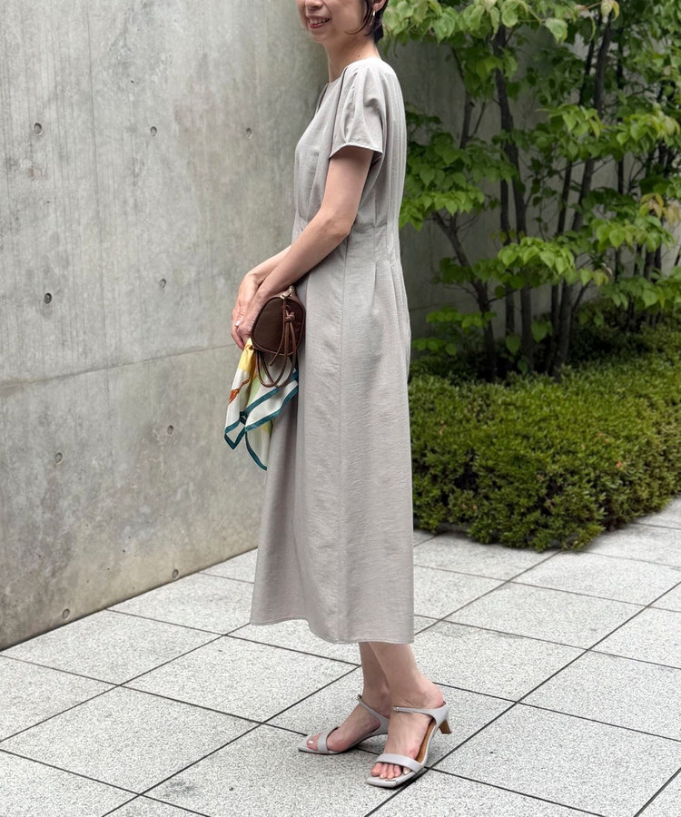 サップタンブラーウエストタックワンピース