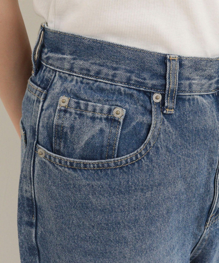 Soft color straight Denim