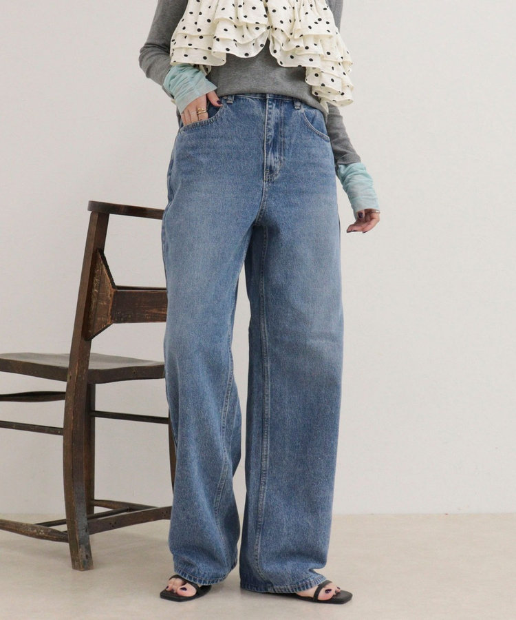 Soft color straight Denim