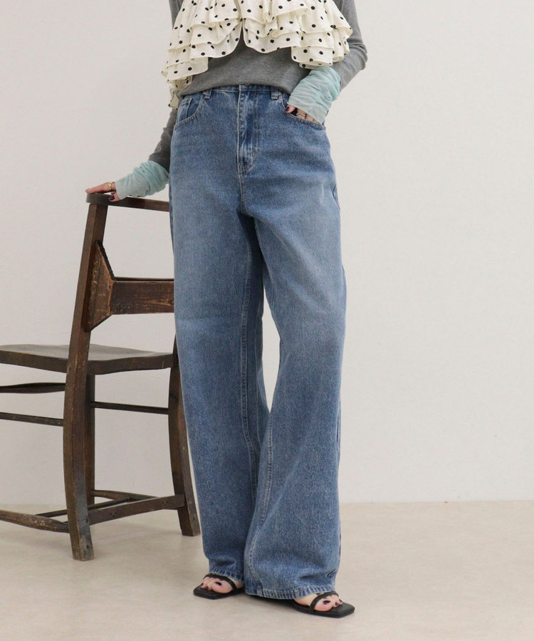 Soft color straight Denim
