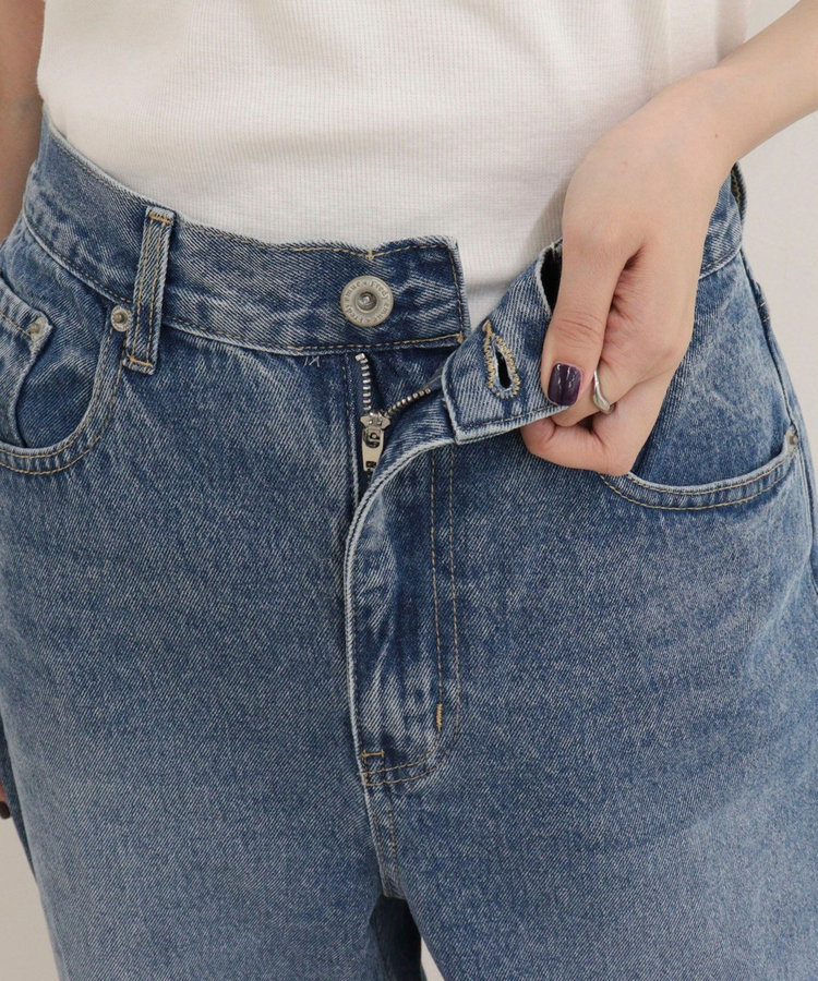 Soft color straight Denim