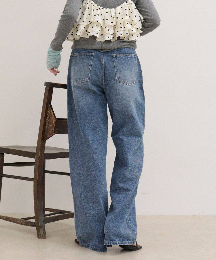 Soft color straight Denim