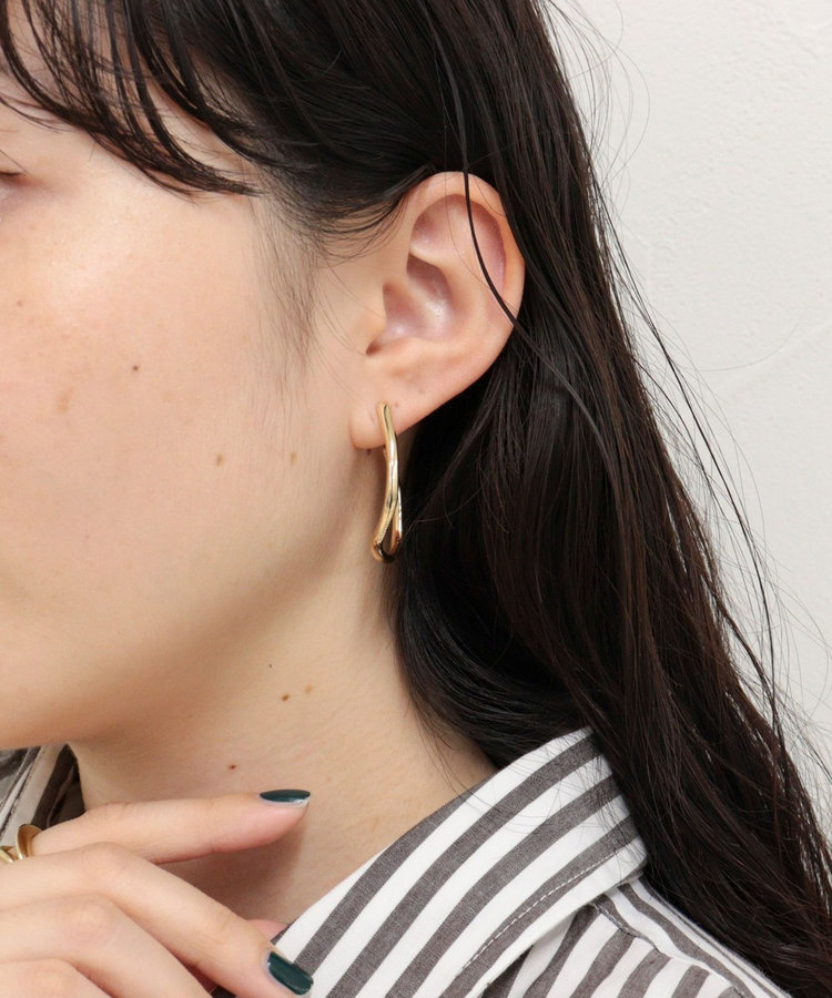 ニュアンスJラインピアス