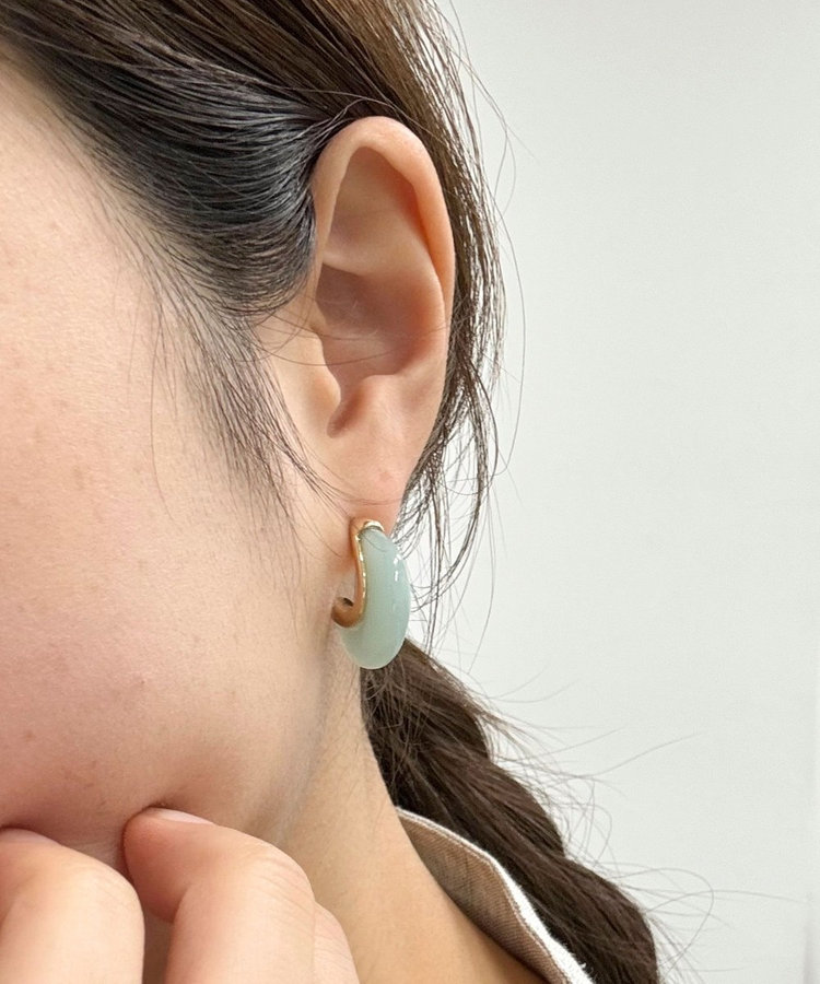 ミルキー樹脂Cカーブピアス